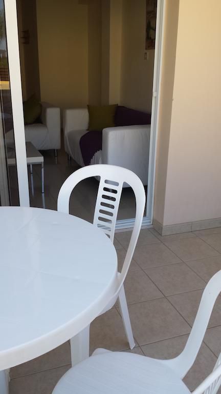 Photothea Apartments Протарас Екстериор снимка