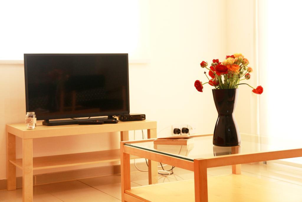 Photothea Apartments Протарас Екстериор снимка
